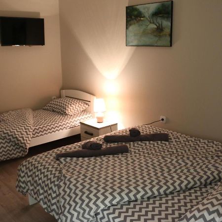 Apartman Petrov 돈지 밀라노바츠 외부 사진