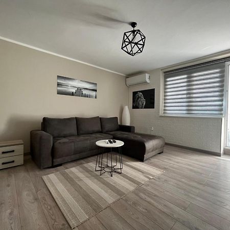 Apartman Petrov 돈지 밀라노바츠 외부 사진